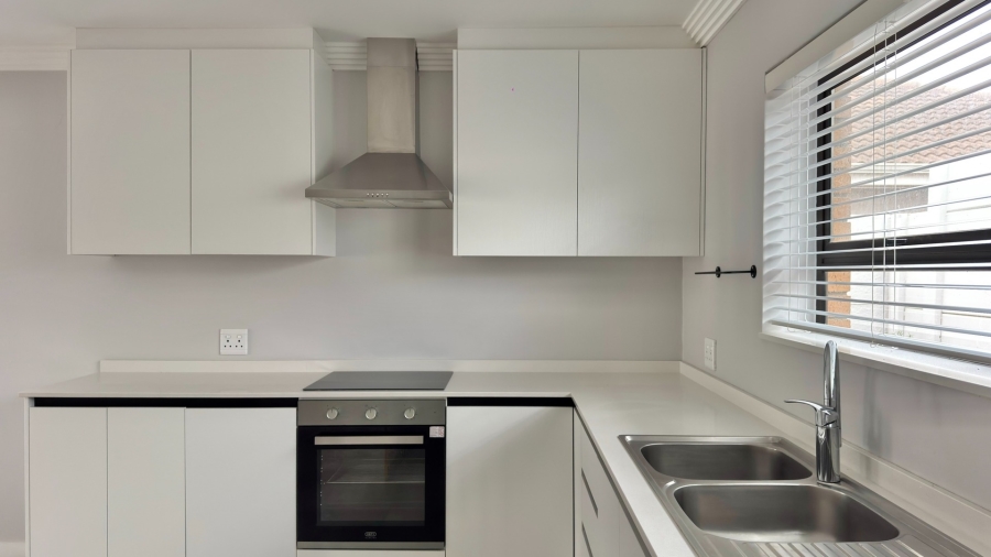 1 Bedroom Property for Sale in Strand North Western Cape